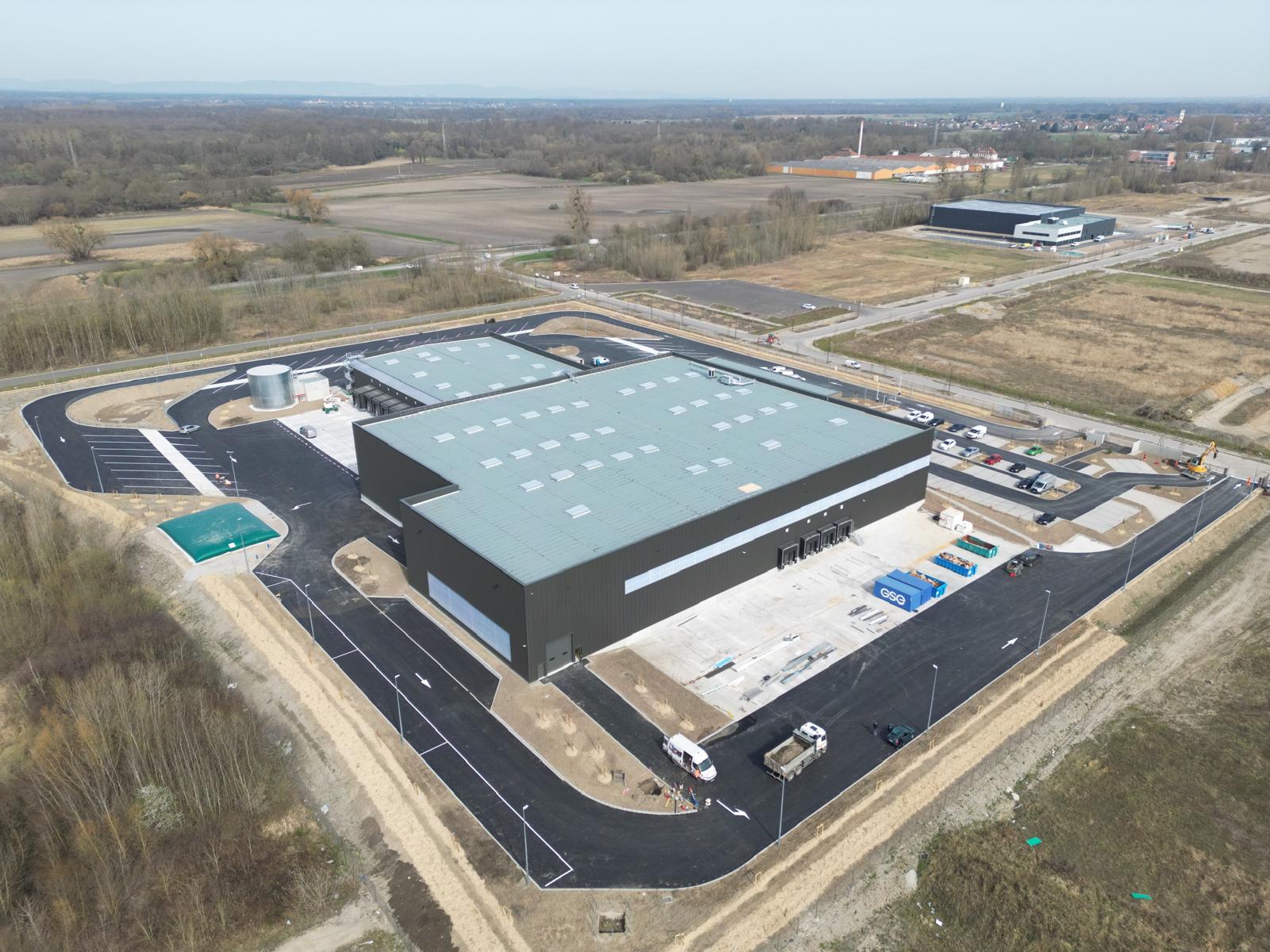 Bâtiment de stockage et quais du site Hebting